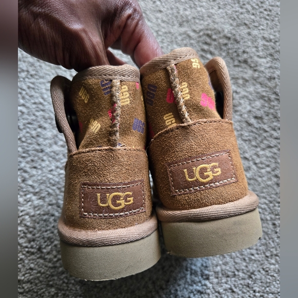UGGJona Confetti Logo Suede Boot - Picture 5 of 8